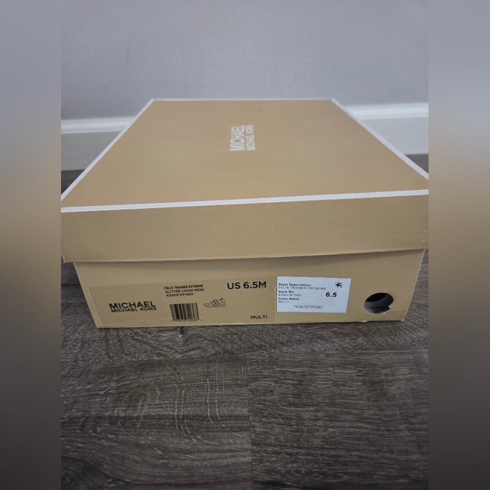 Michael Kors Women's Sneakers Size 6.5 NEW - Picture 9 of 9